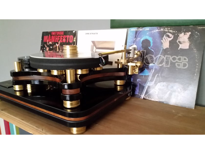 SAM (Small Audio Manufacture) Renegade Audiophile Turntable with tonearm