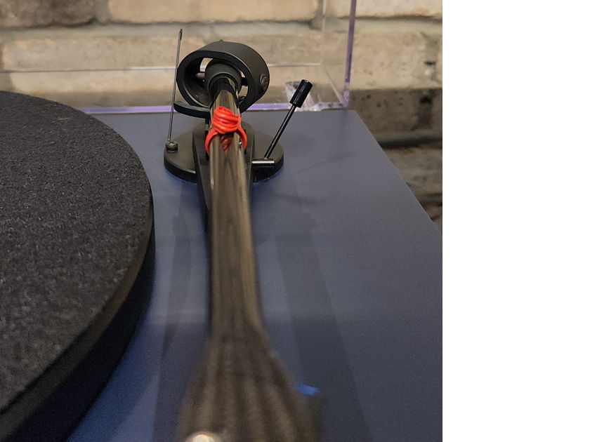 Pro-Ject Audio Systems Debut Carbon EVO - Satin Blue w/ Sumiko Ranier Cartridge