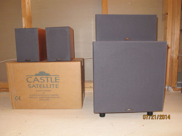 Castle Acoustics Compact 5.1 Home Theater system  in be...