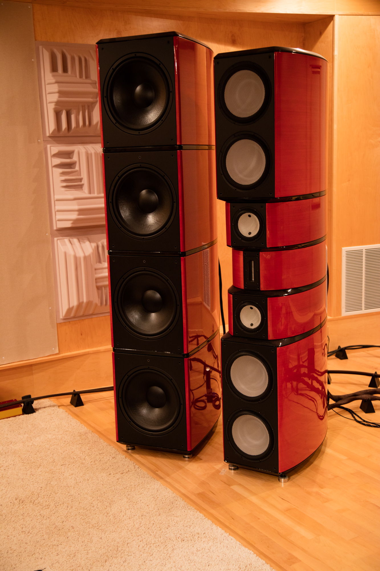 bass towers are powered and adjustable, main towers passive.