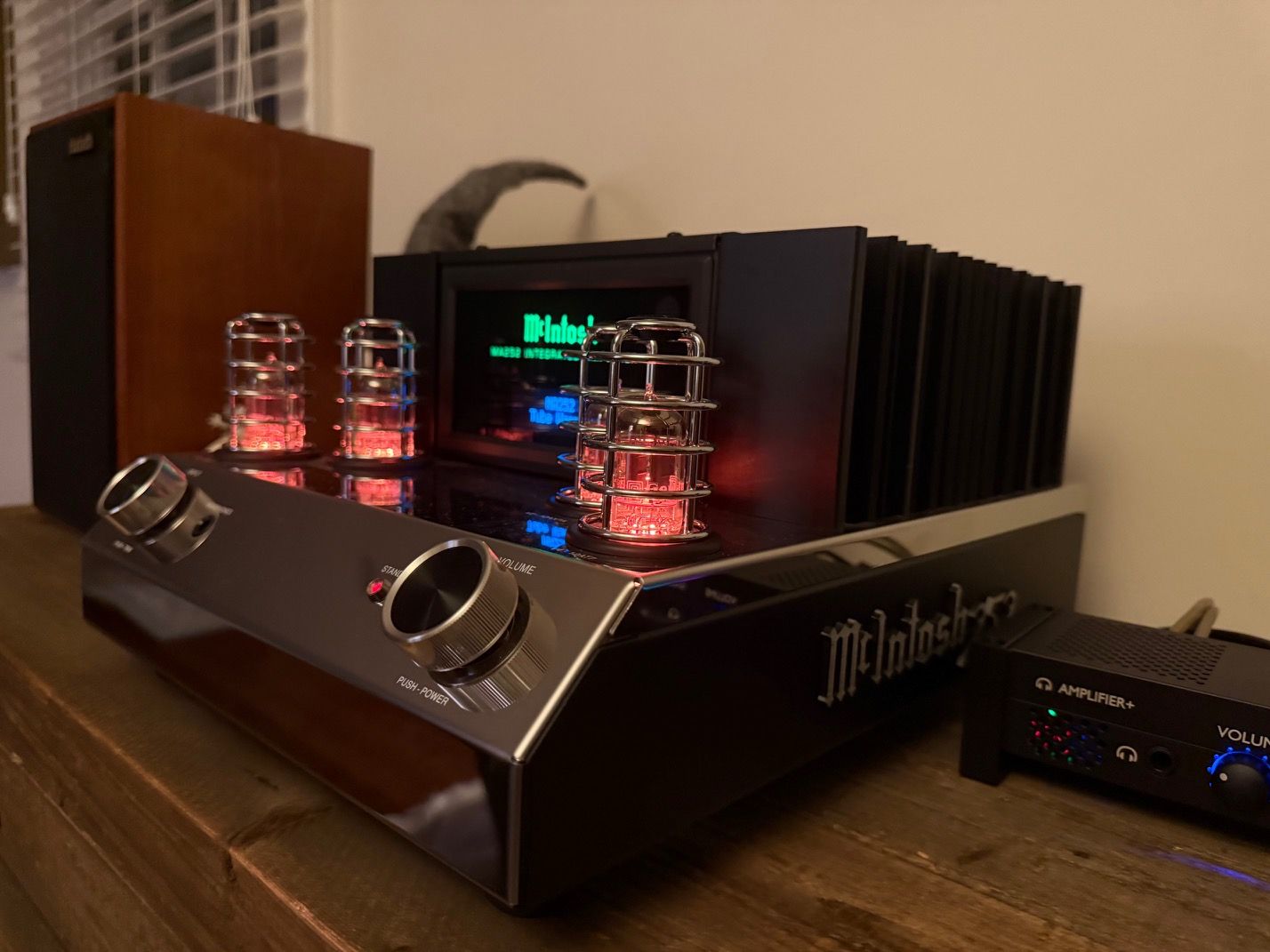 McIntosh MA252 10