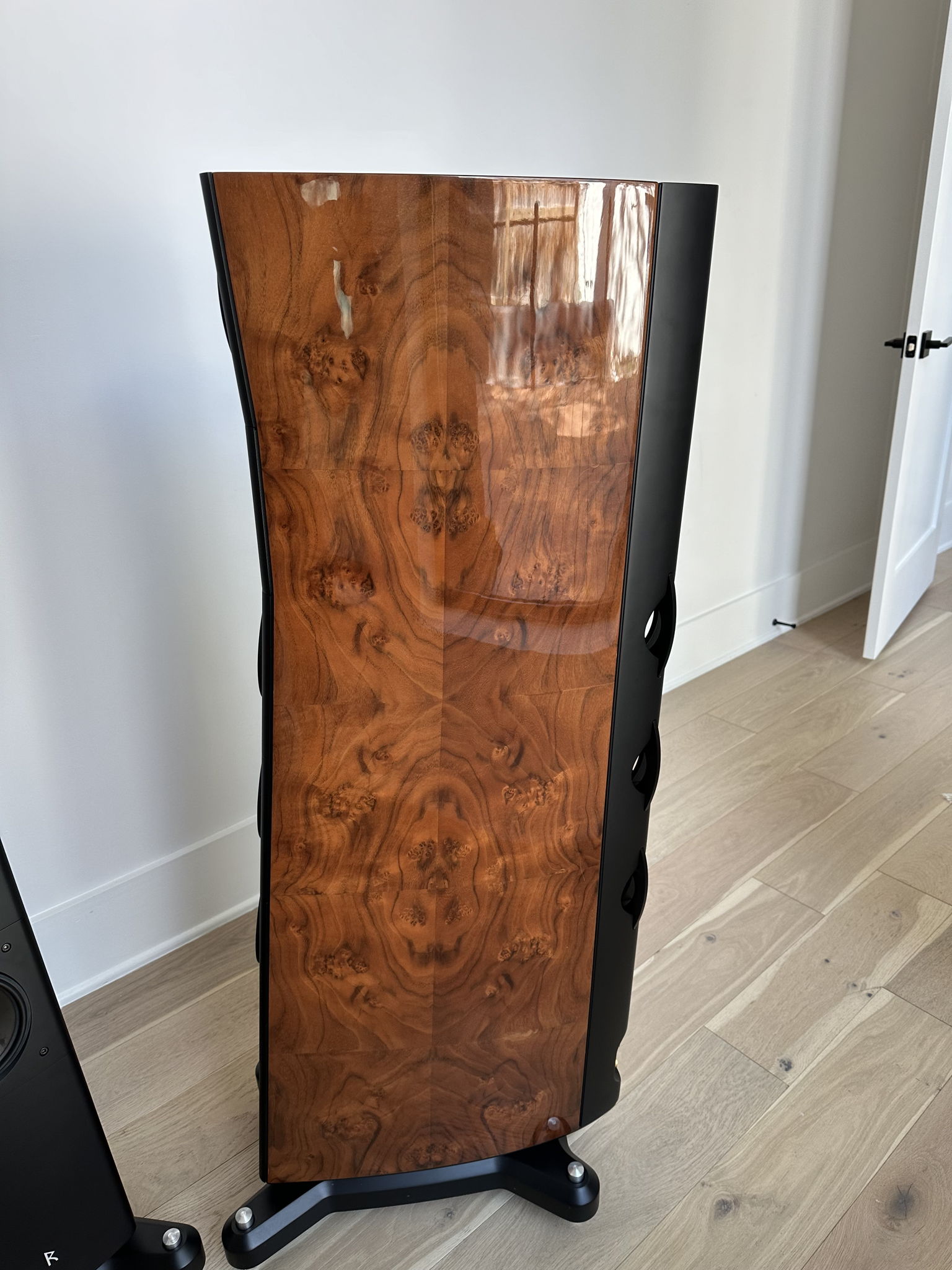 Raidho TD3.2 Speakers in Walnut Burl - Excellent (see p... 5