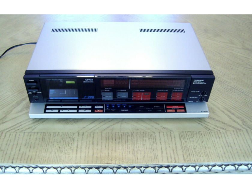 Aiwa F990 Audiophile Cassette Player / Recorder Near Mint, Serviced New Belts