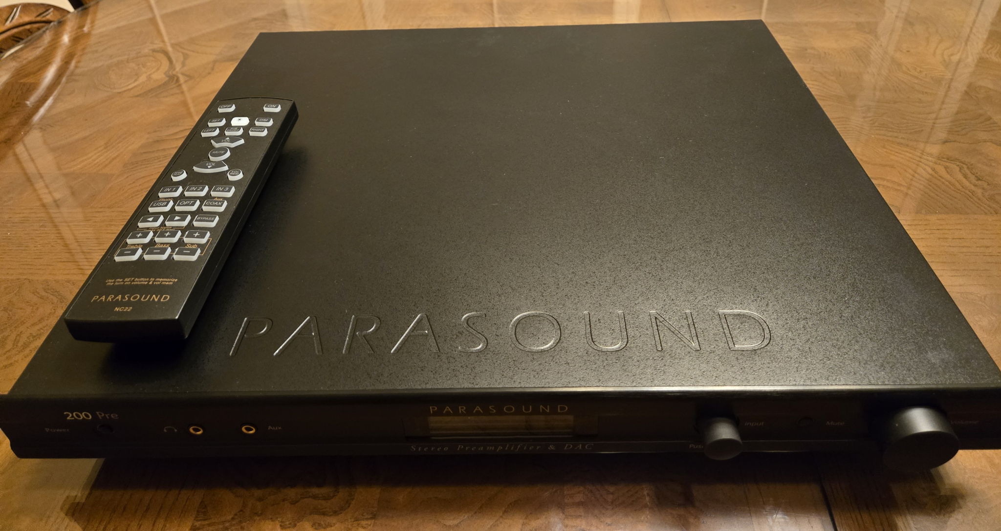 Parasound "New Classic" Model 2125 v.2 Amplifier & 200 ... 4