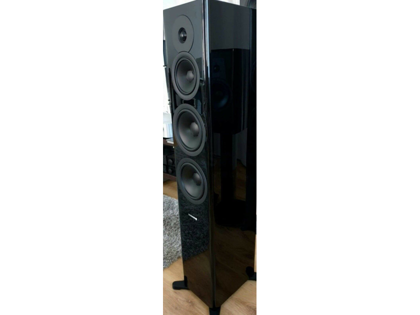 Dynaudio Evoke 50 (PAIR) *LOW PRICE TODAY ONLY* Gloss Black