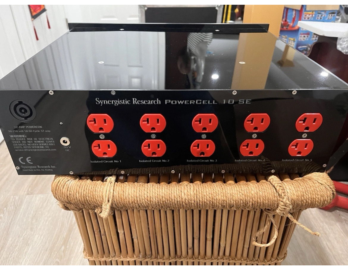 Synergistic Research Tesla Powercell 10se Power Conditi... 2