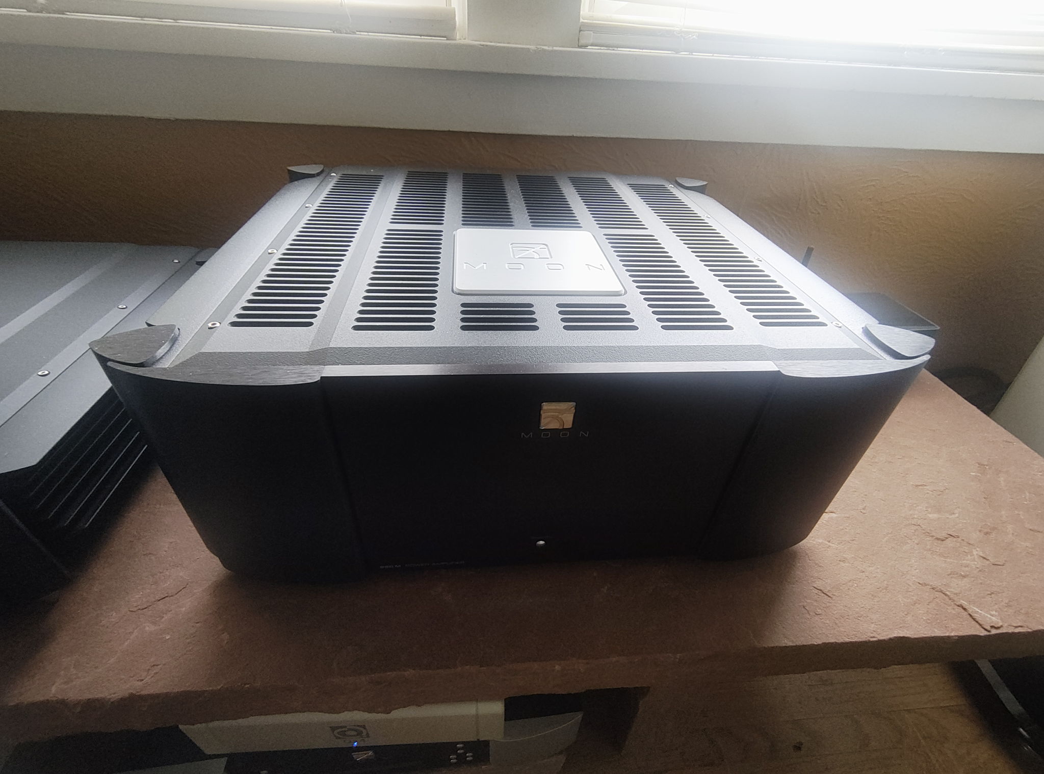 Simaudio MOON Evolution 880M Mono Flagship Power Ampli... 2