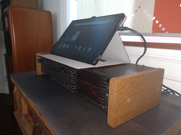 AudioControl C-101 Real-time Spectrum Analyzer/Equalizer