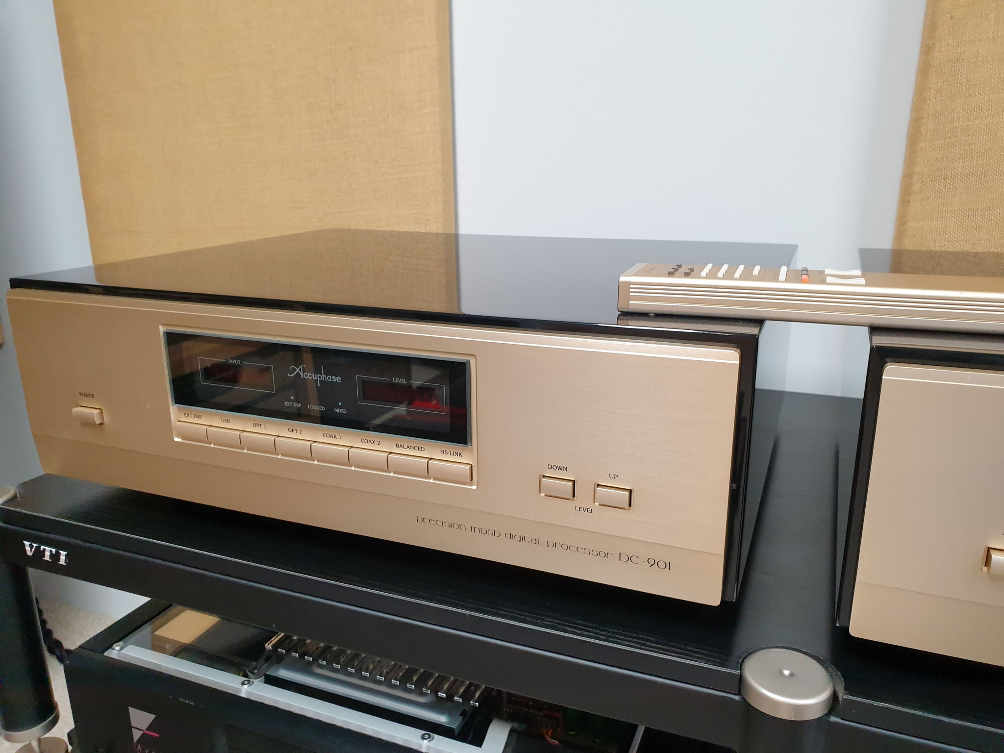 Accuphase DP-900/DC-901 3