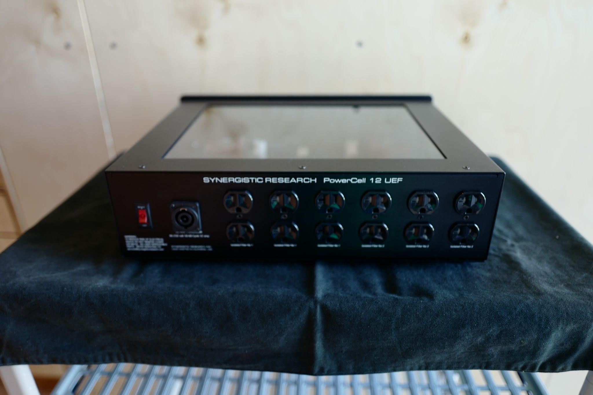 SYNERGISTIC RESEARCH POWERCELL 12 UEF POWER CONDITIONER... 5