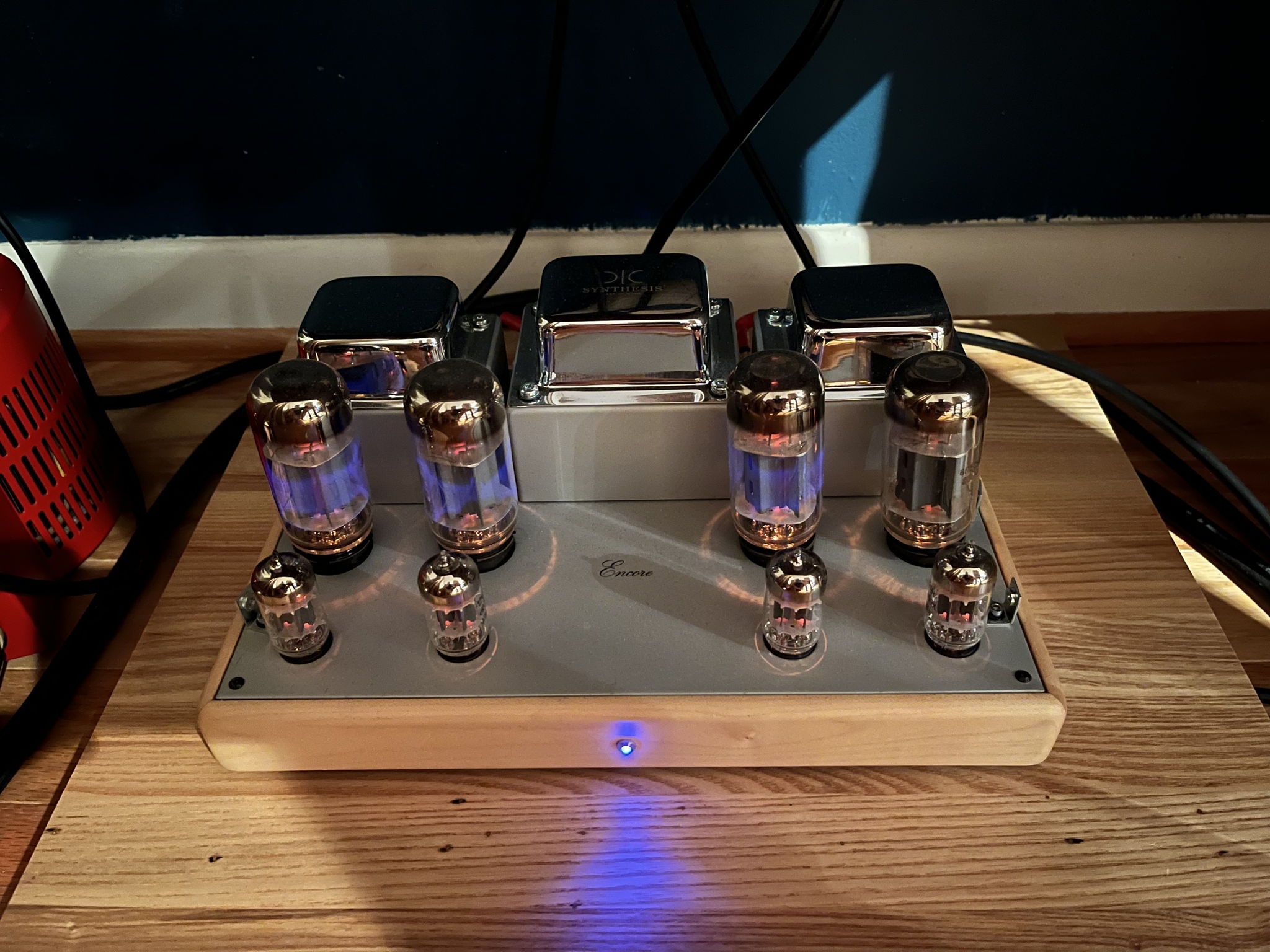 Synthesis Encore Tube Glow