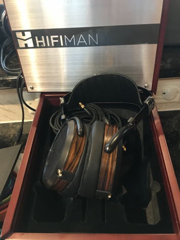 Hifiman HE-560 Excellent condition with a 15-foot after...