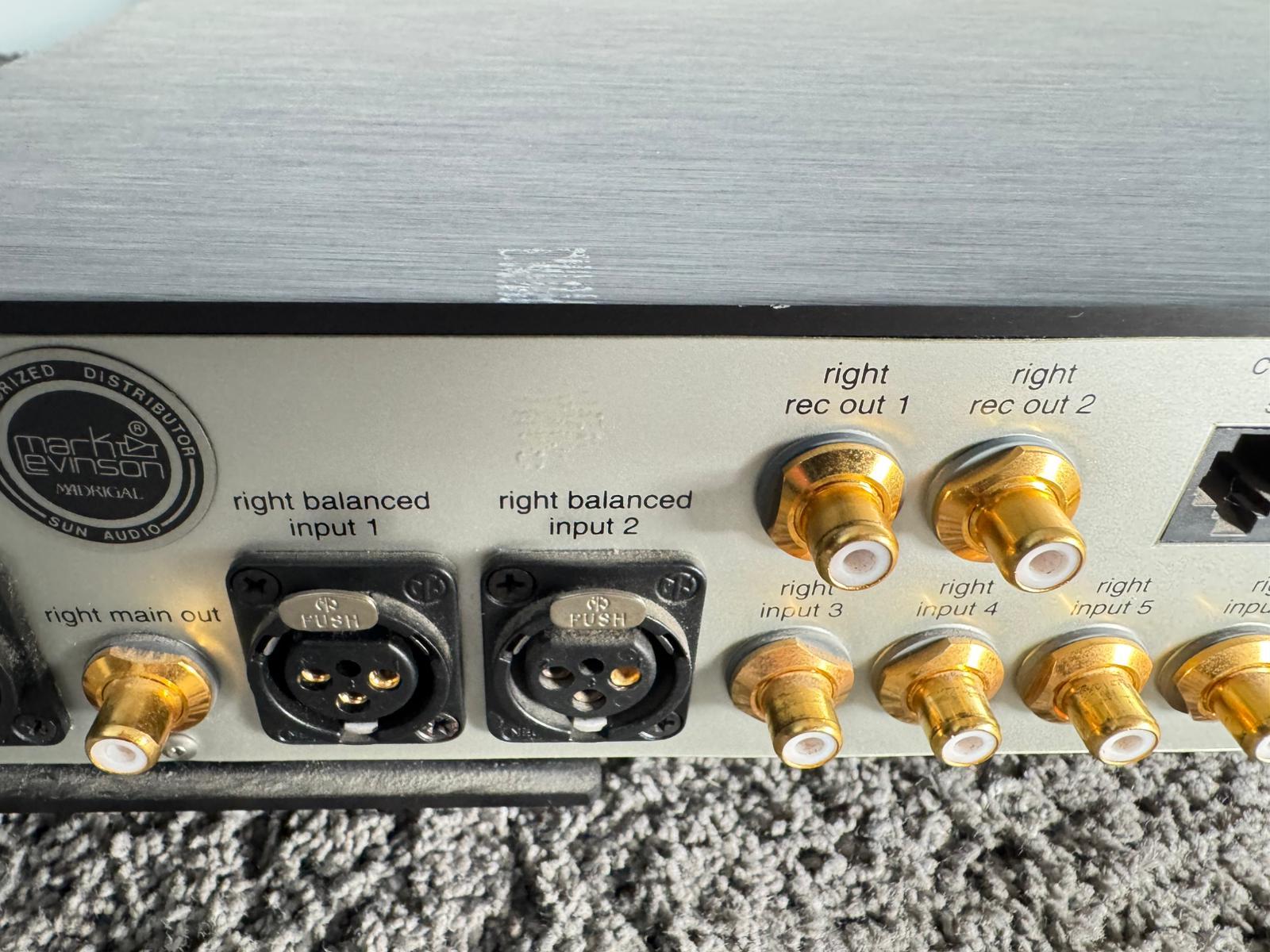 Mark Levinson No.38 pre amplifier 7