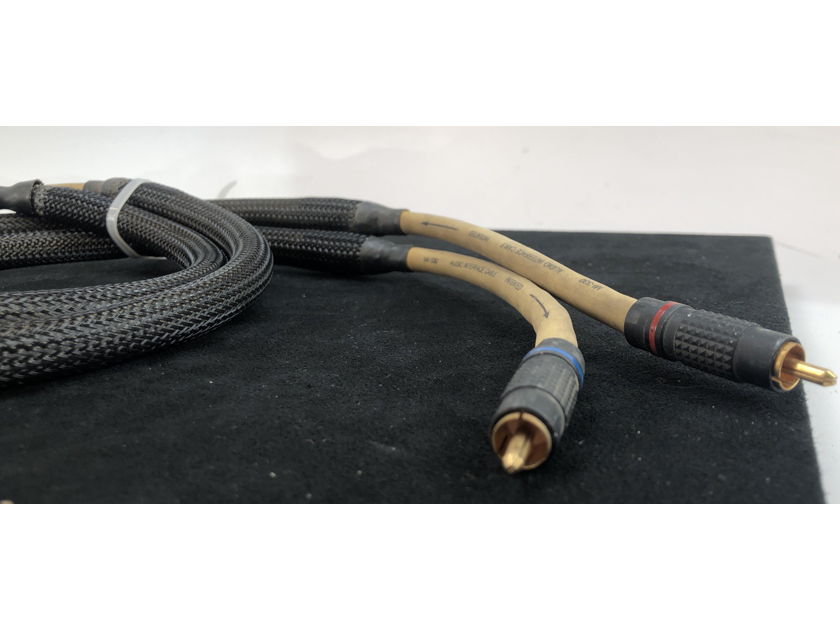 MIT (Music Interface Technologies) MI-330 RCA Cable - 1 Meter (2 of 2)