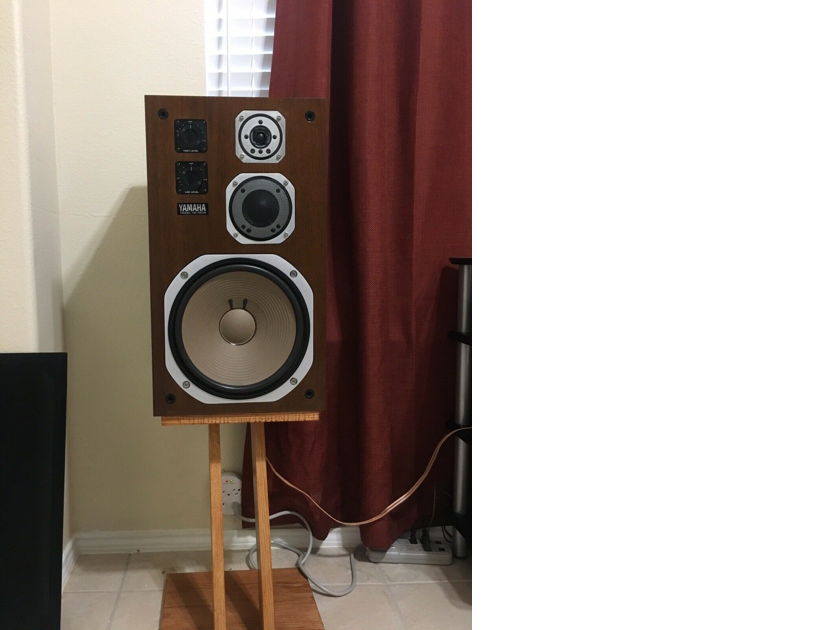 Yamaha ns690iii 2025