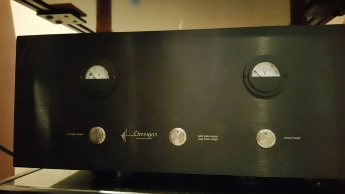Acoustical Systems Omnigon Preamp/phono with separate PS