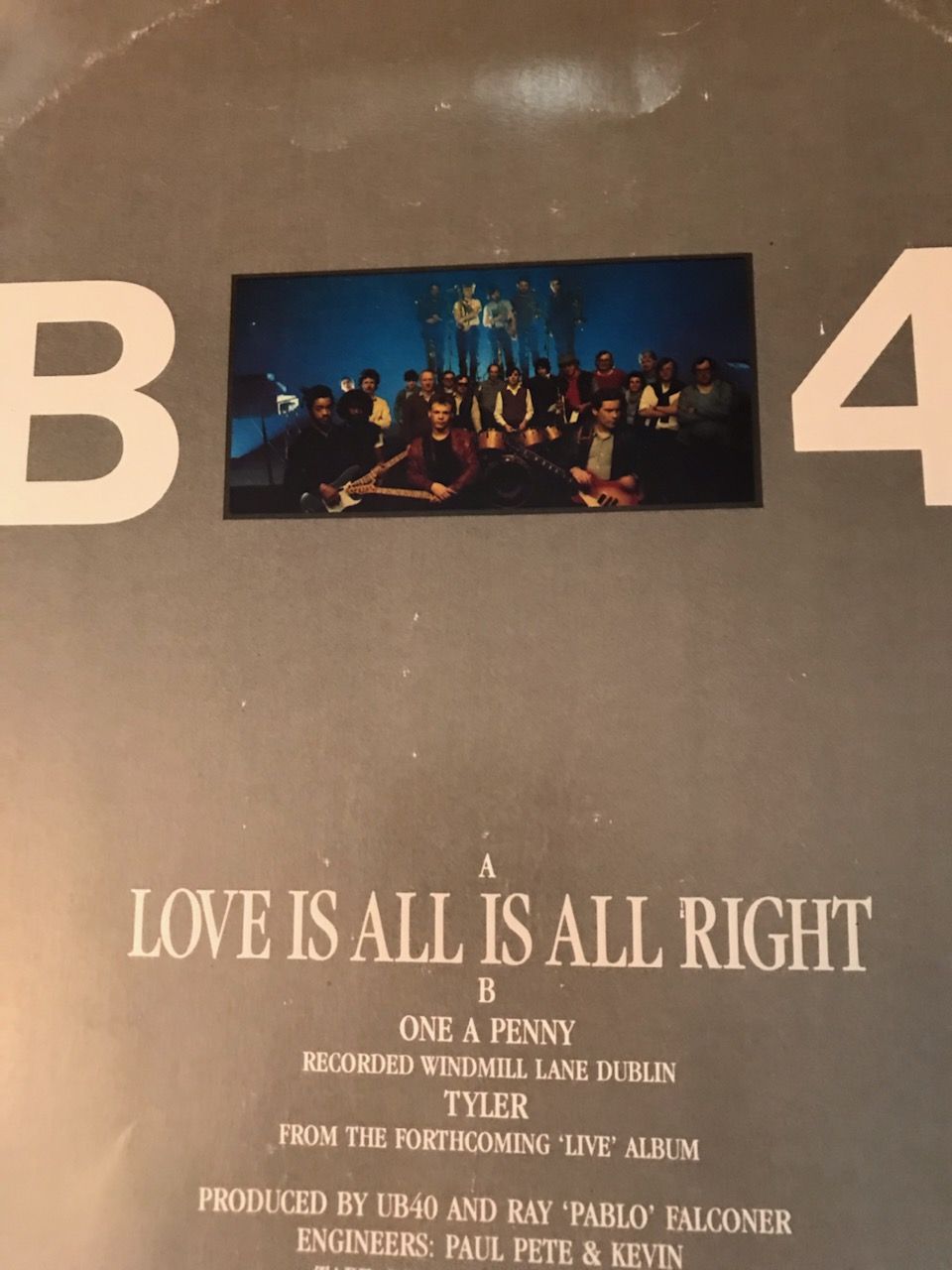 UB 40 - LOVE IS ALRIGHT UB 40 - LOVE IS ALRIGHT 2
