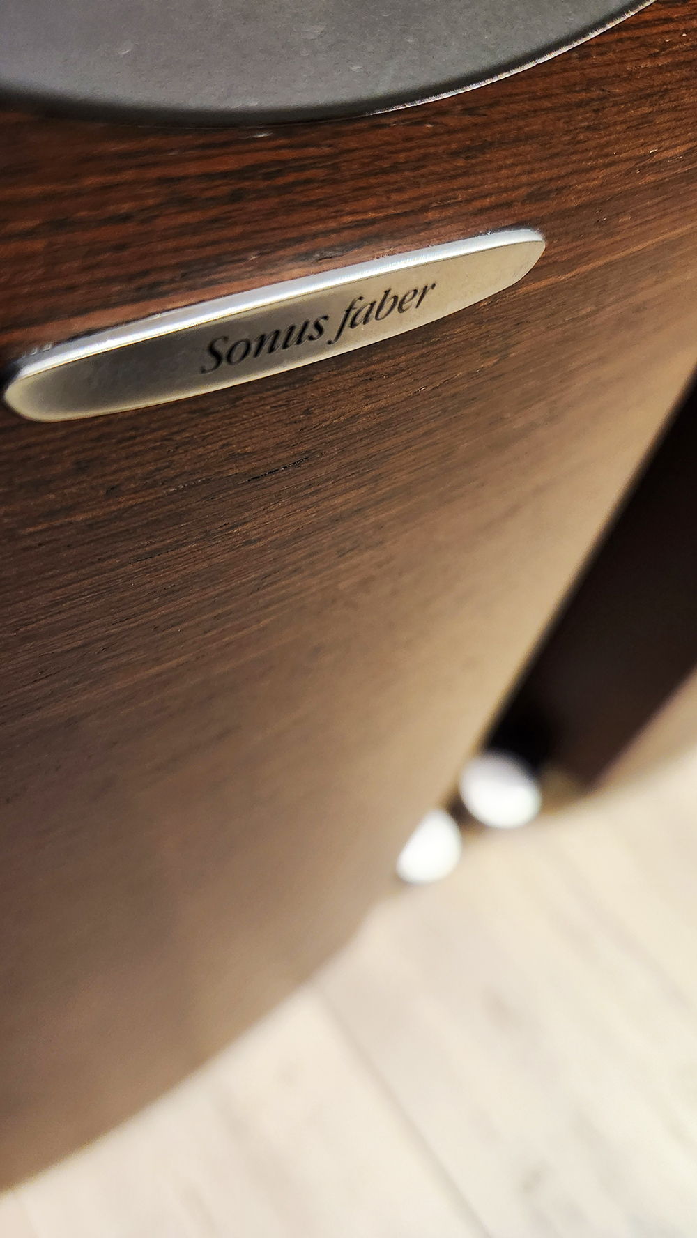 Sonus Faber Sonetto III - Elegant Italian Slim Floorsta... 11