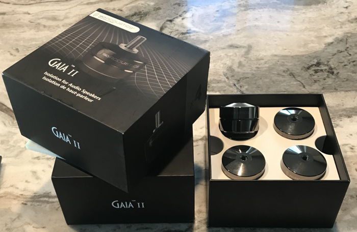 IsoAcoustics Gaia II 2 sets of 4, 8 total, excellent co...