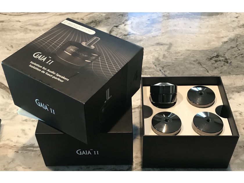 IsoAcoustics Gaia II 2 sets of 4, 8 total, excellent condition