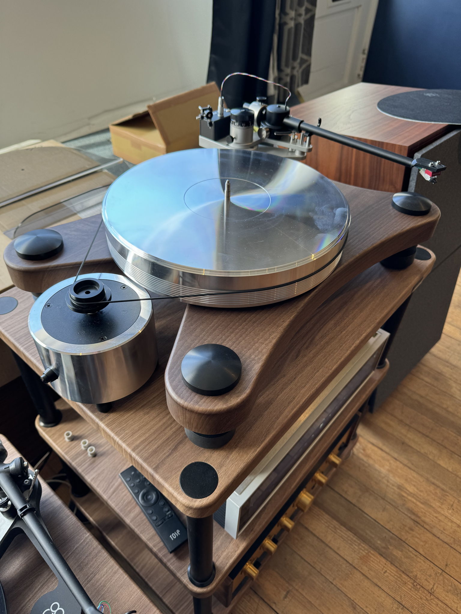 VPI Industries Prime Walnut