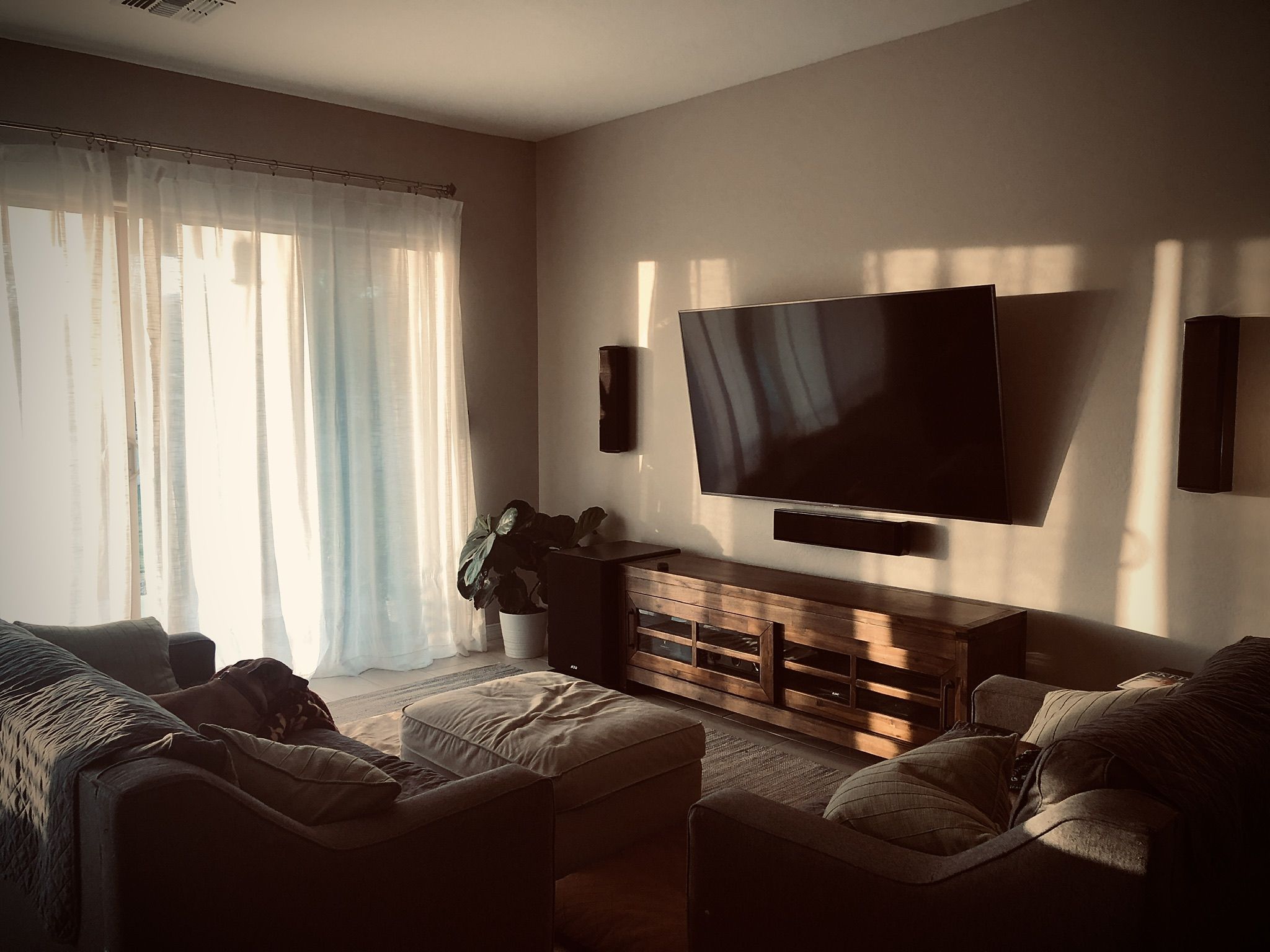 5.2 Living Room