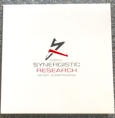 Synergistic Research Element Series CTS bi wire Top Mod...