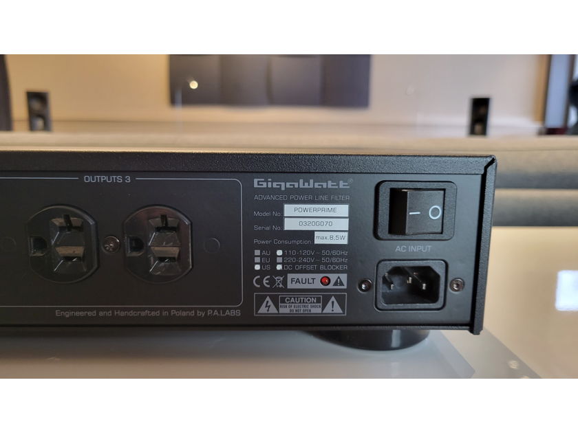 Gigawatt - PowerPrime AC Conditioner - Includes Upgraded *LC2 Evo* AC Cable - Customer Trade In!!! - 12 Months Interest Free Financing Available!!! BTC Now Accepted!!!