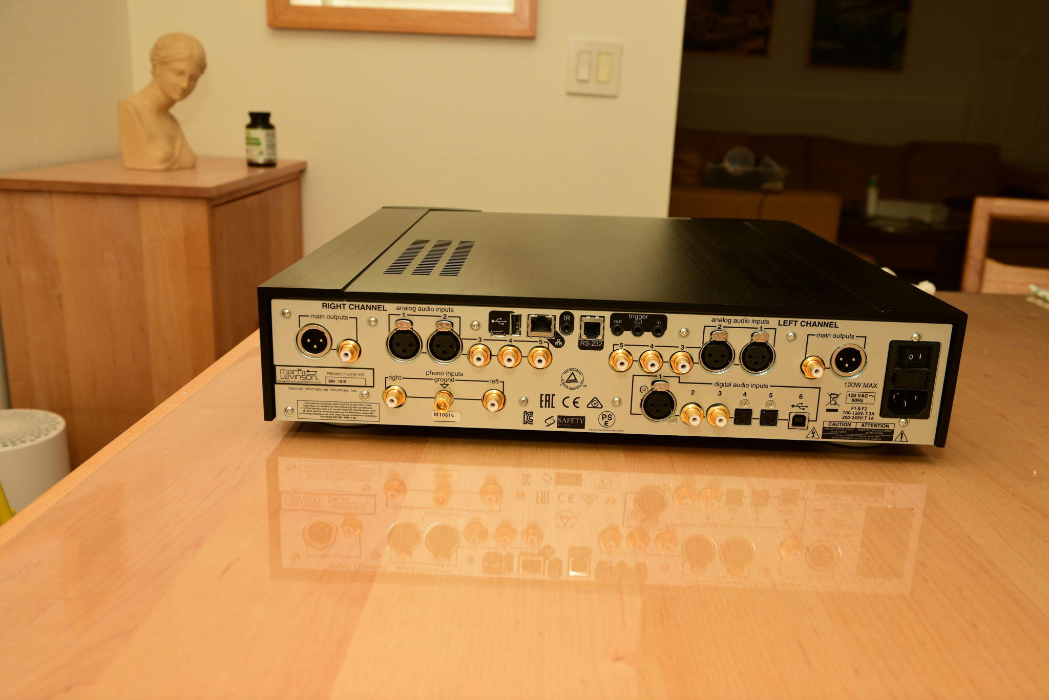 Mark Levinson No 526 Preamp 3