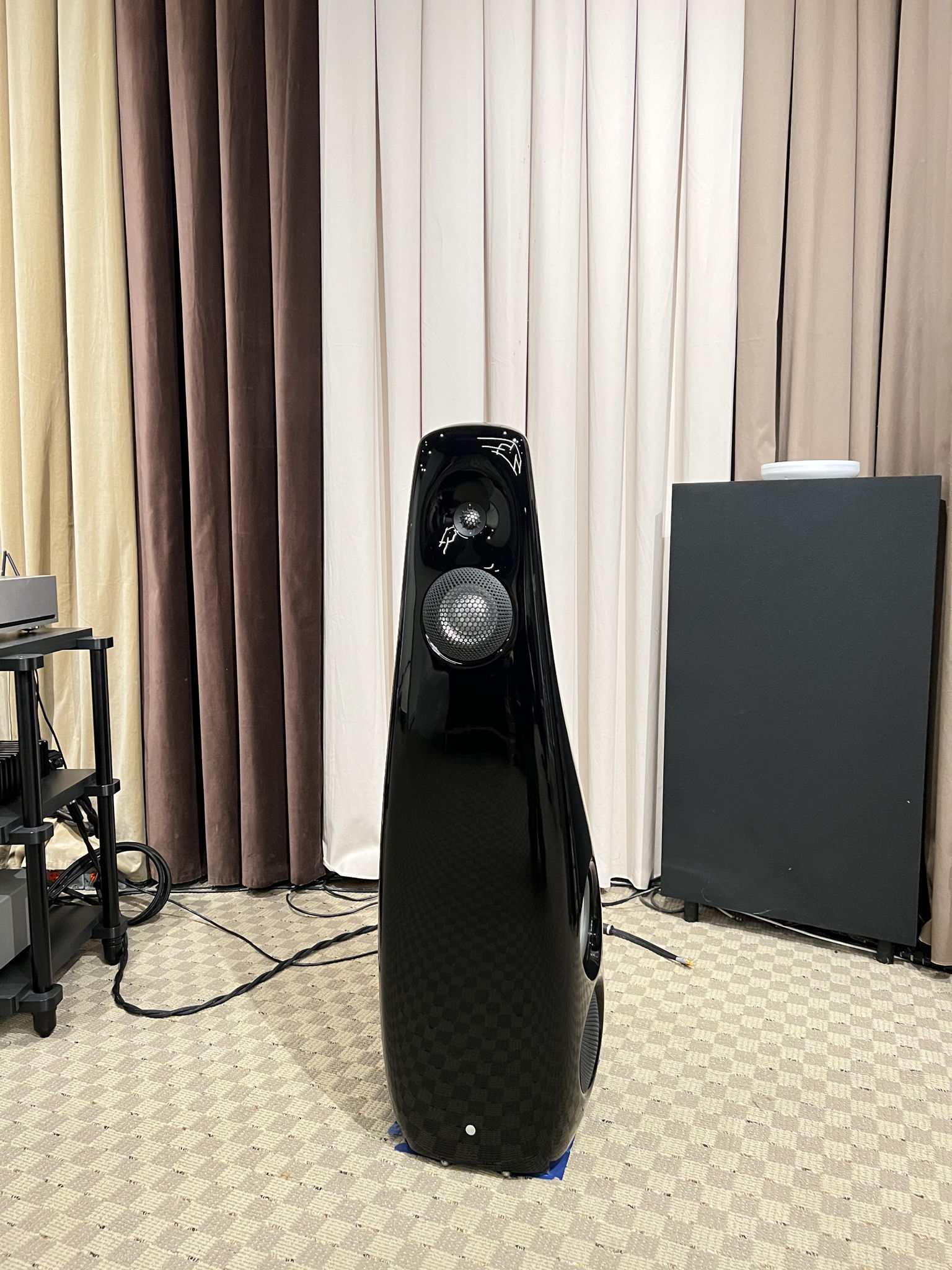 VIVID AUDIO KAYA90 LOUDSPEAKERS Store demo black 5