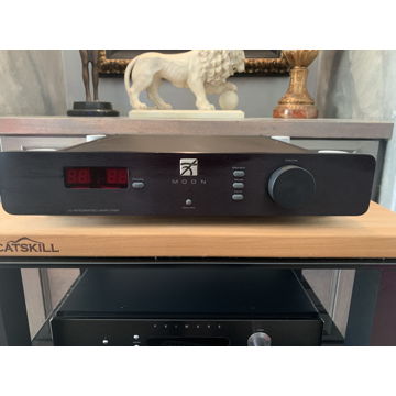 SimAudio  I-5 integrated 2 channel Power Amp