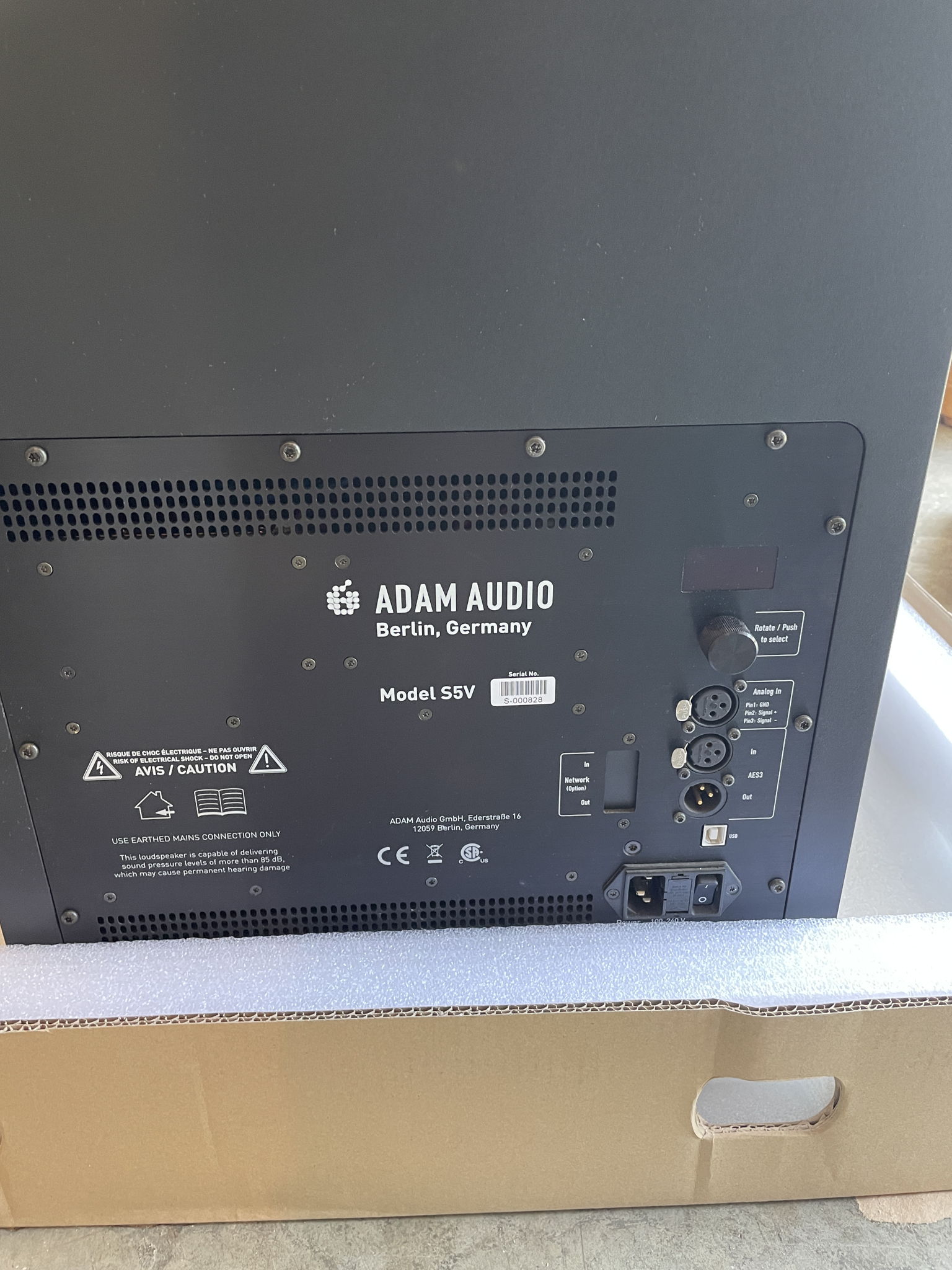 Adam Audio S5V active speakers - mint customer trade-in 5