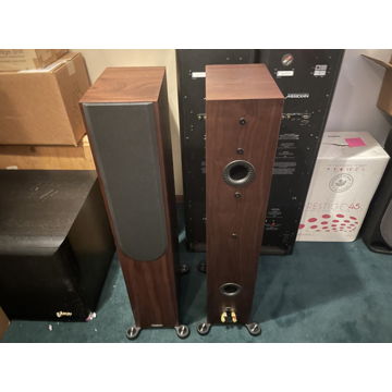 Monitor Audio Silver 300 7G in Natural Walnut excellent...