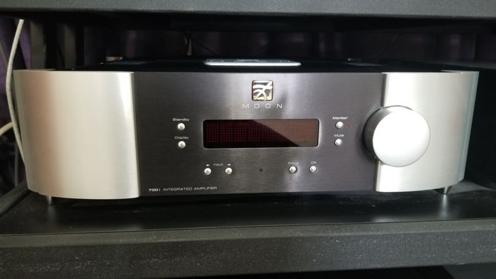Simaudio 700i Integrated Amplifier