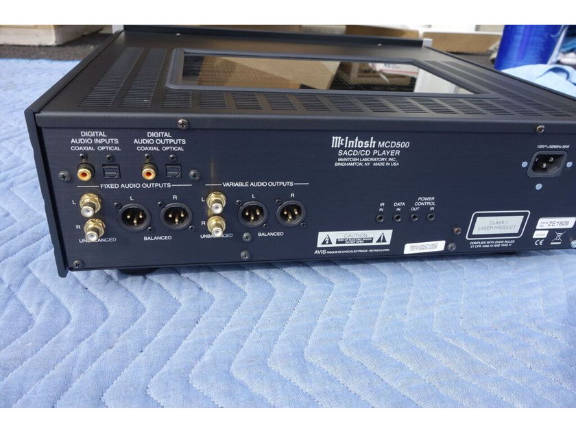McIntosh MCD-500 CD/SACD Player 220 VOLT VERSION
