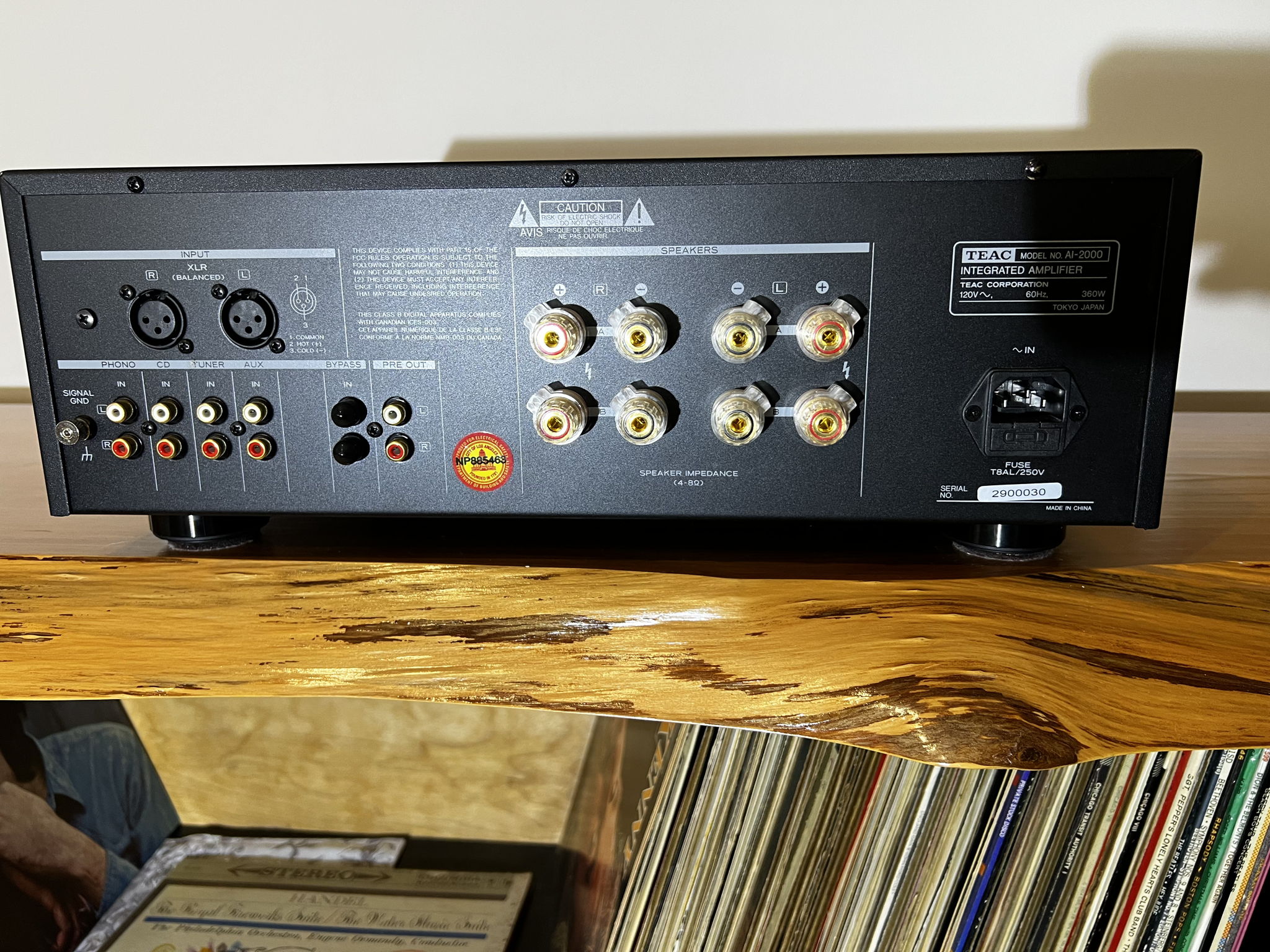 Teac AI-2000 amazing integrated amp 3