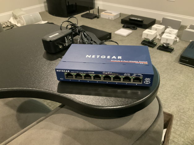 NETGEAR Prosafe 8-Port Gigabit Switch