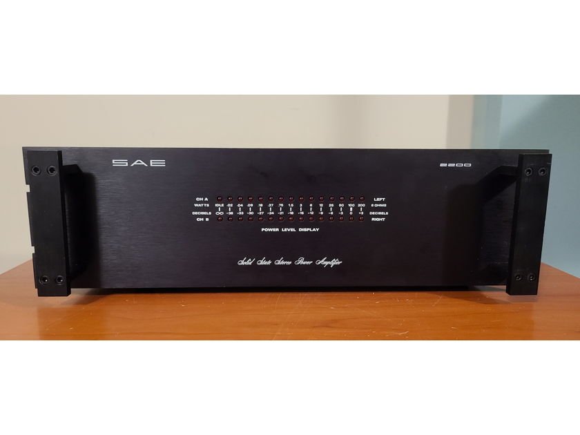 SAE 2200 Stereo Power Amplifier.