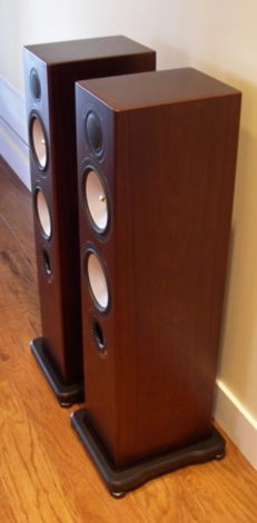 Monitor Audio RX6 Towers in Real Walnut wood  Veneer