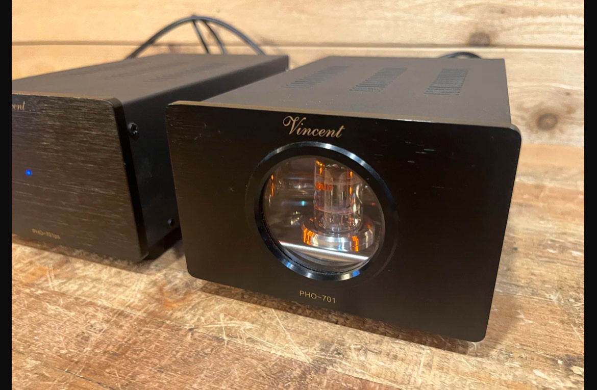 Vincent PHO-701 phono preamp with ext power supply 4