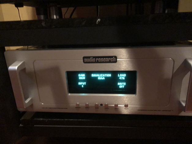 Audio Research Reference 2SE Phono Preamplifier