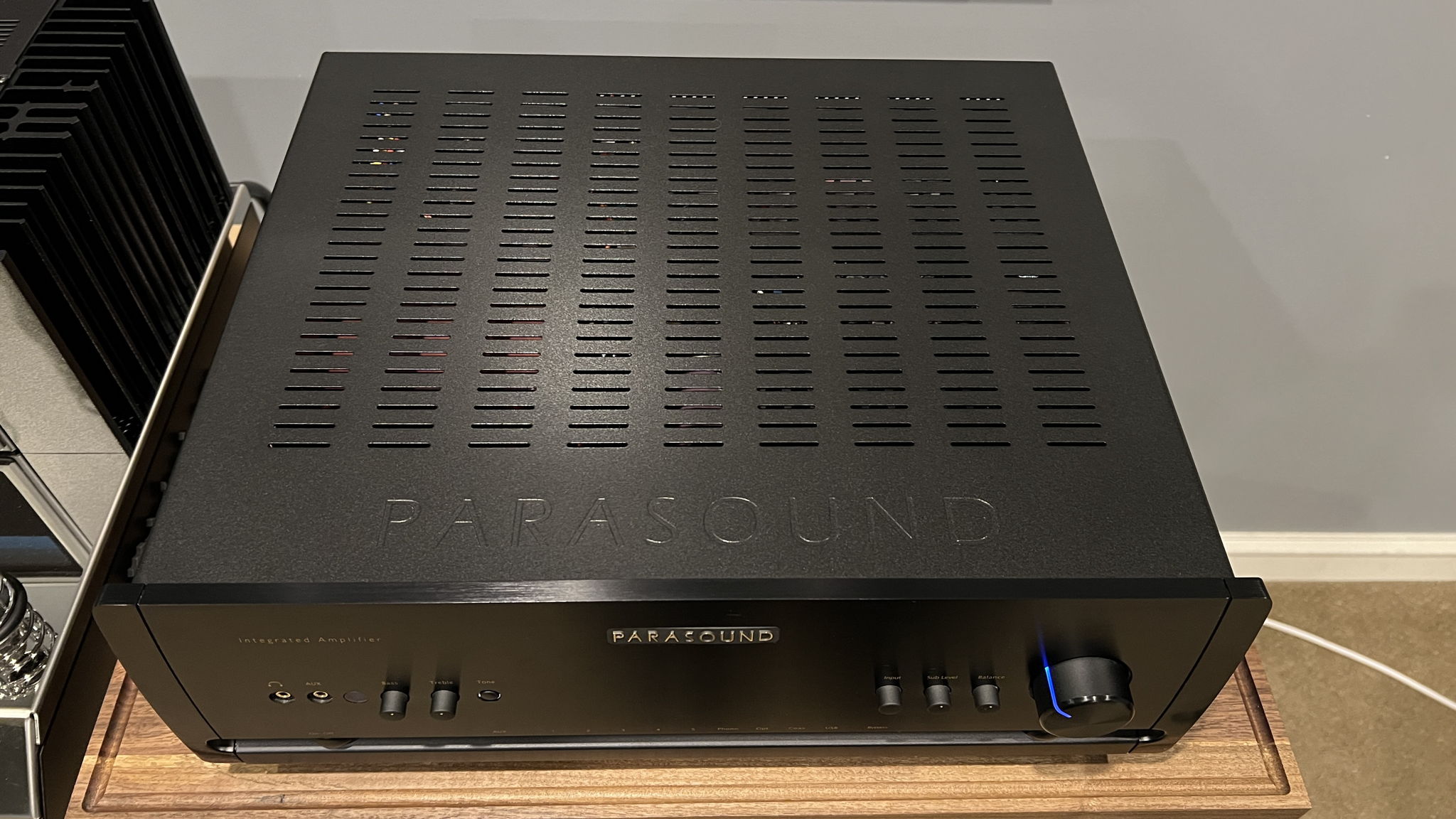 Parasound Halo integrated 2.1 channel integrated amp & DAC 2