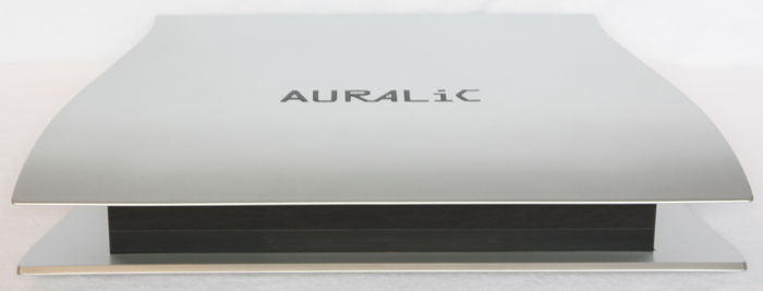 Auralic Aries Wireless Streaming Bridge with Femto Cloc...