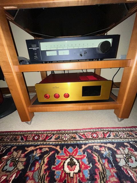 darTZeel LHC-208. Built in DAC