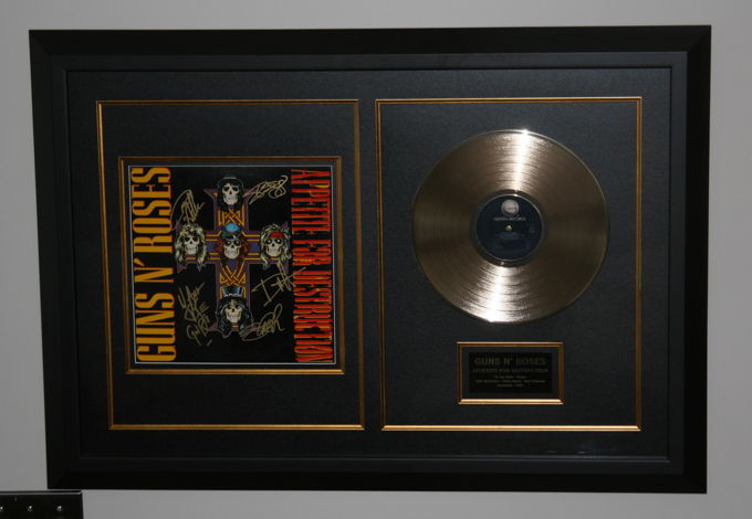 Guns N Roses Appetite for Destruction - band signed, CO...