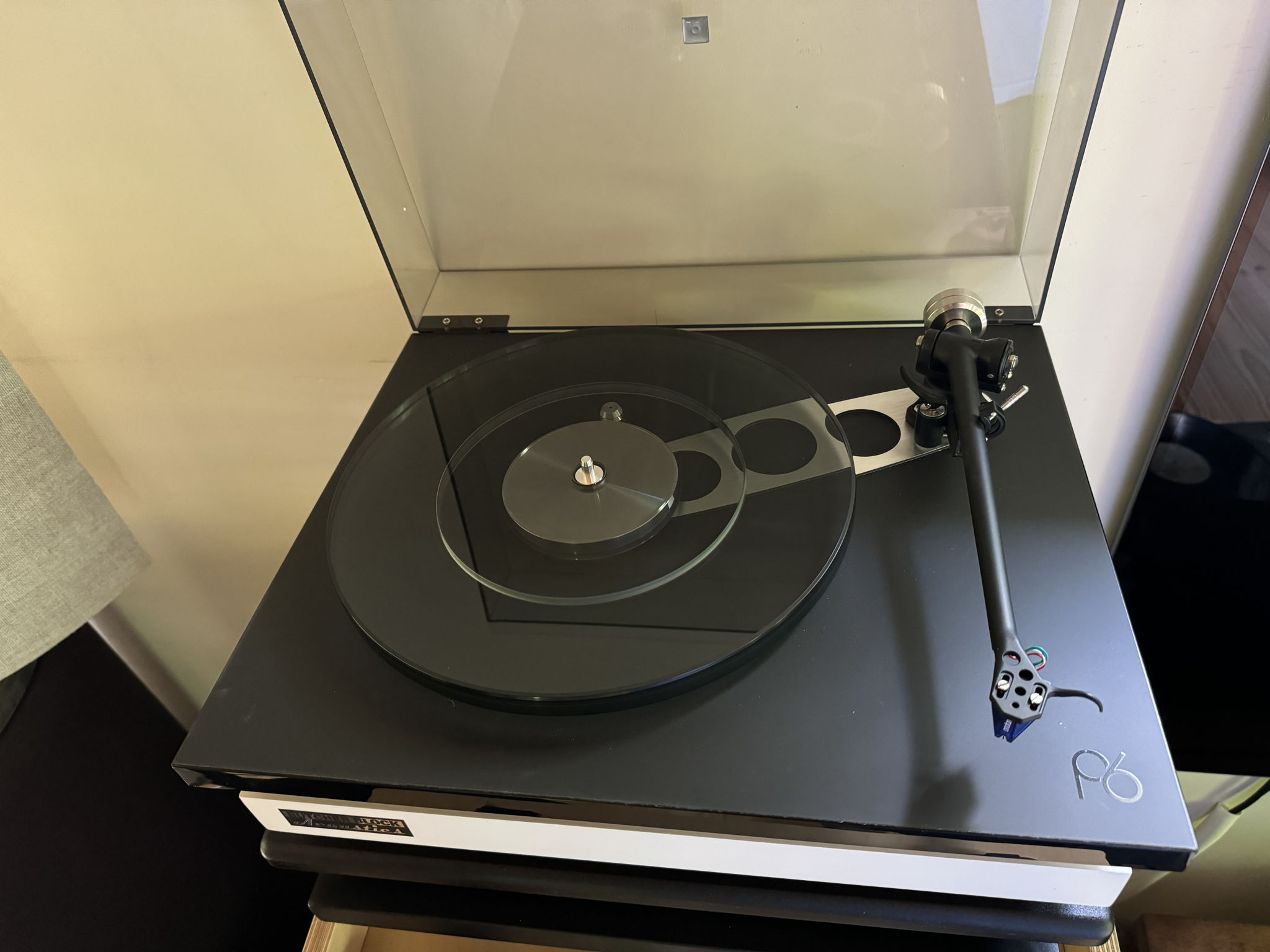 Rega P6 LN, w/new Ortofon Blue. Pickup in NYC or near W... 2