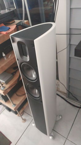Scansonic  MB-2.5 compact floorstanding speakers,White,...