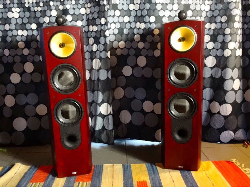 B&W (Bowers & Wilkins) Nautilus 803 Great speakers in excelent condition PRICE REDUCED.