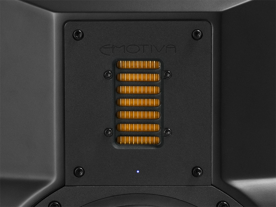 Emotiva Stealth 8 Bi-Amplified active studio Monitors *... 6