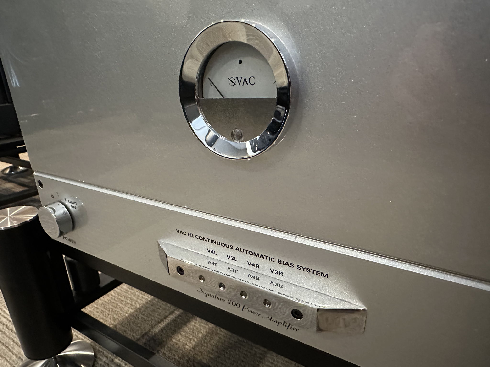 VAC Signature 200 iQ - Silver (Pair, Monoblocks) 5